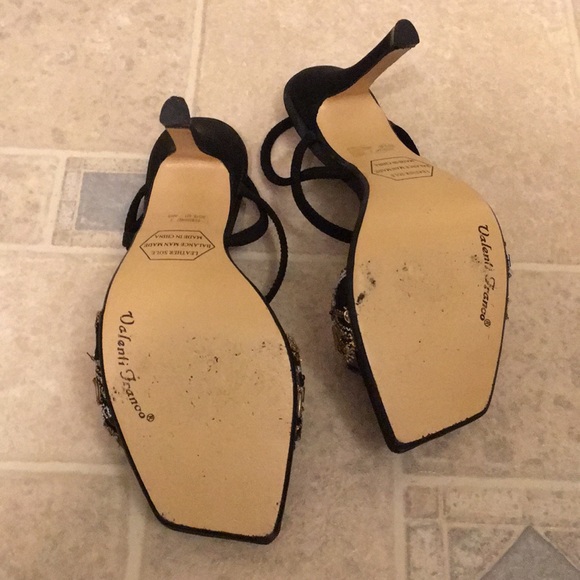 Beautiful sandal by Valenti Franco size 7 - Picture 5 of 5